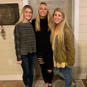 Meet your Posher, Kayla